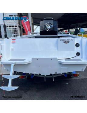 STESSL BOAT 460 APACHE PRO CENTER CONSOLE