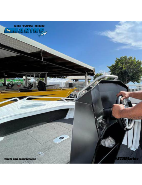 STESSL BOAT 460 APACHE PRO CENTER CONSOLE
