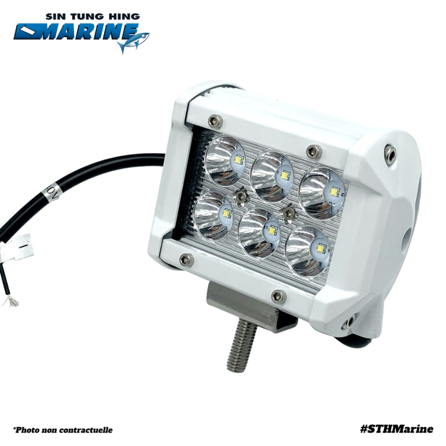 PROJECTEUR A LED IMPERMEABLE